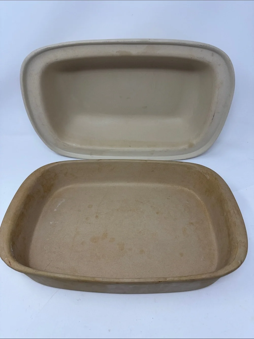 Pampered Chef Family Heritage Stoneware 17 x 11 Roaster Pan w/ Lid Dome Covered